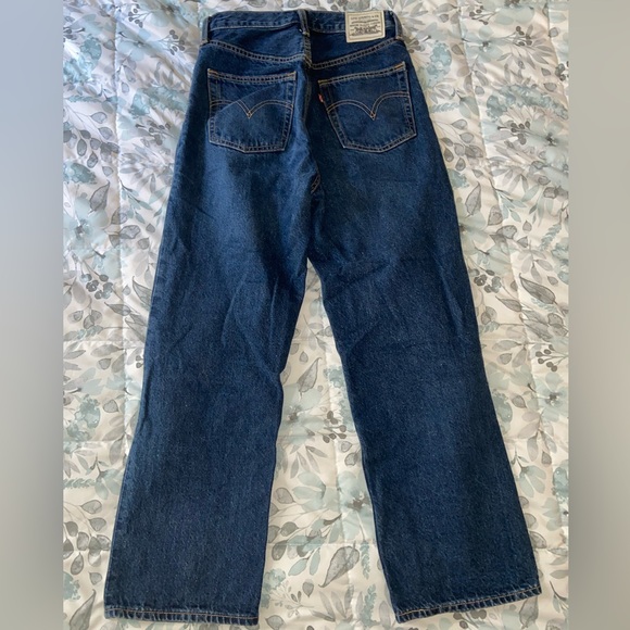 *SOLD*Levi’s Ribcage Straight - Picture 4 of 8